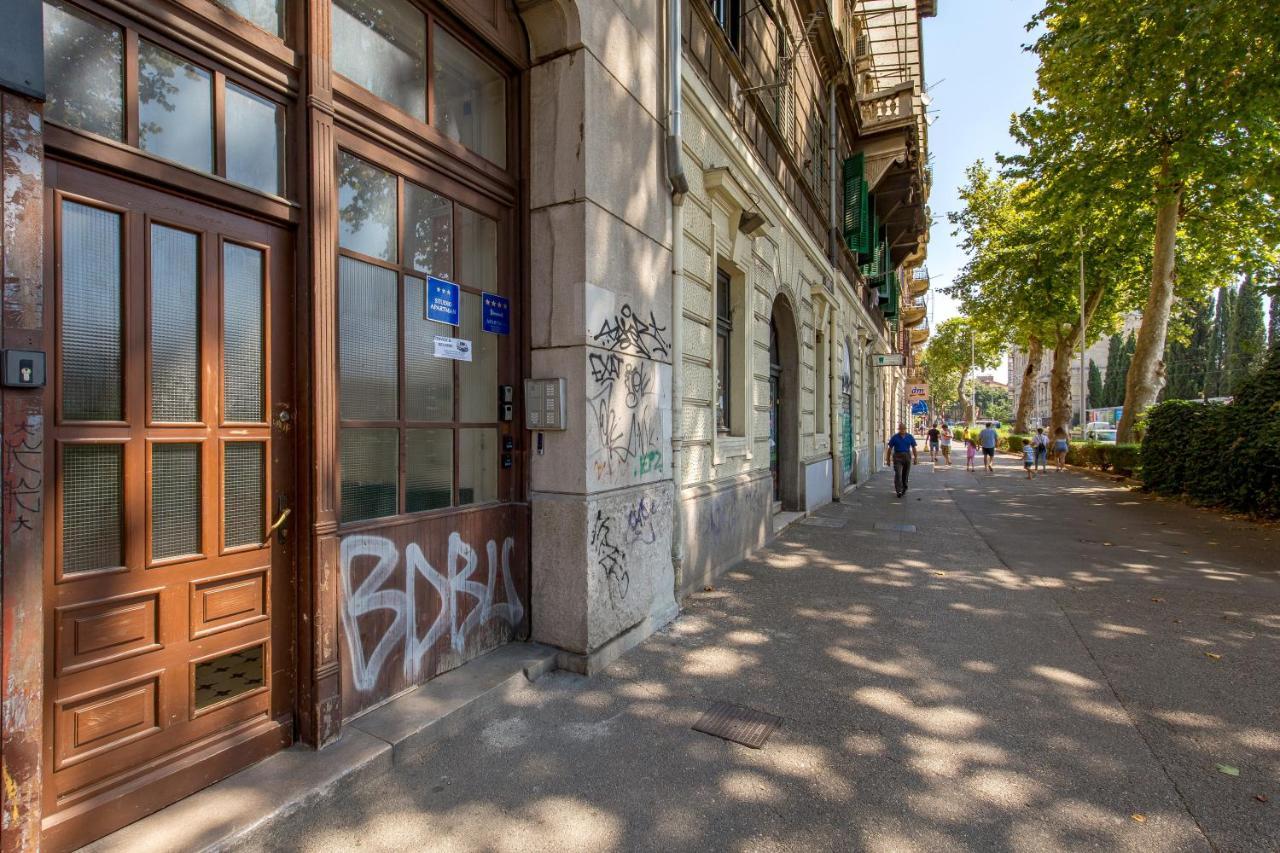 Apartments Bristol 2 Риека Экстерьер фото