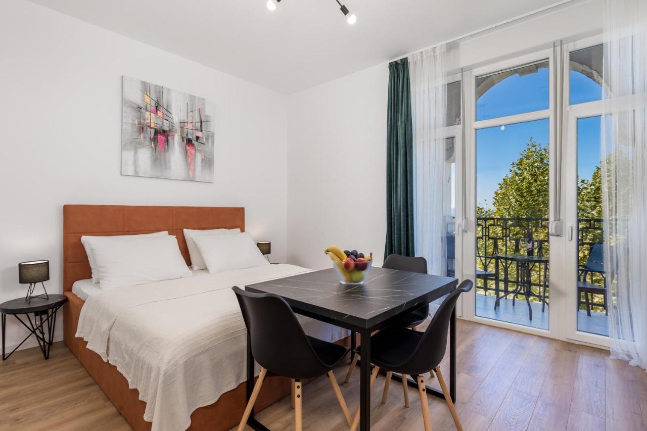 Apartments Bristol 2 Риека Экстерьер фото