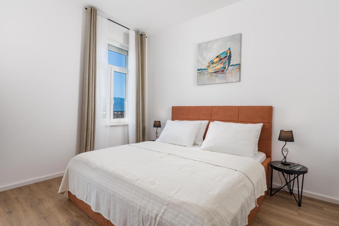 Apartments Bristol 2 Риека Экстерьер фото