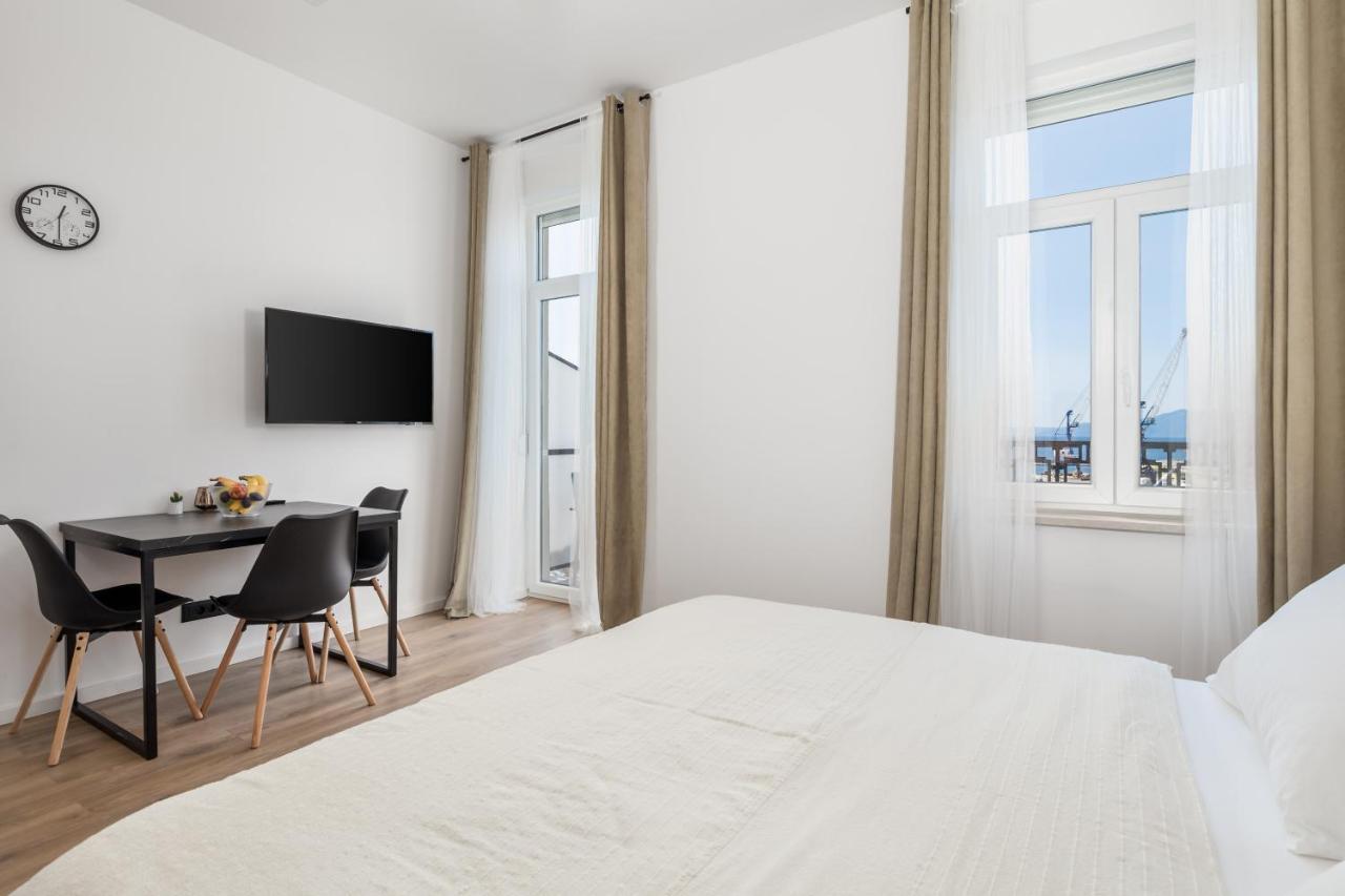 Apartments Bristol 2 Риека Экстерьер фото