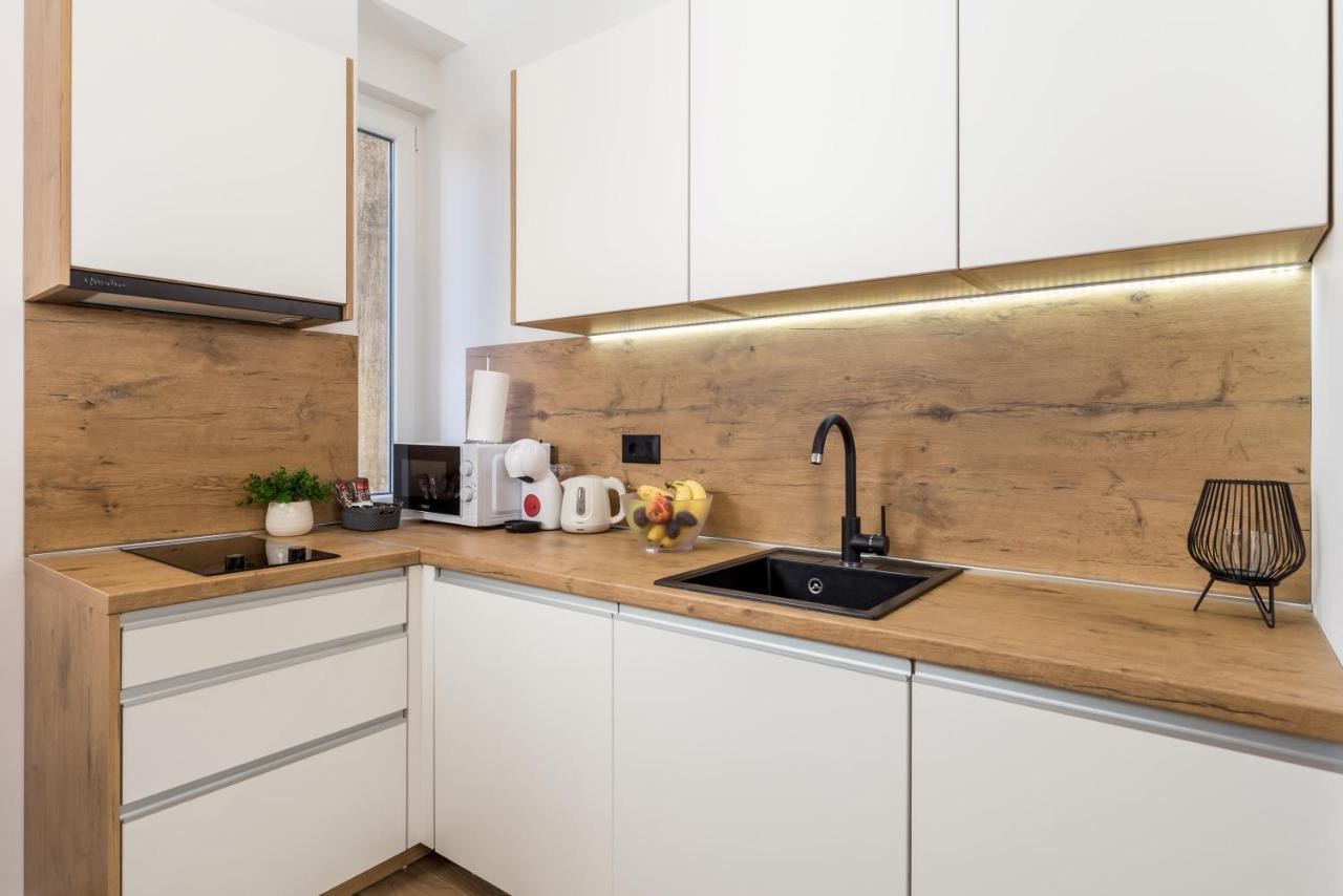 Apartments Bristol 2 Риека Экстерьер фото